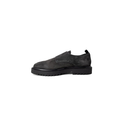 Casual de cuero negro