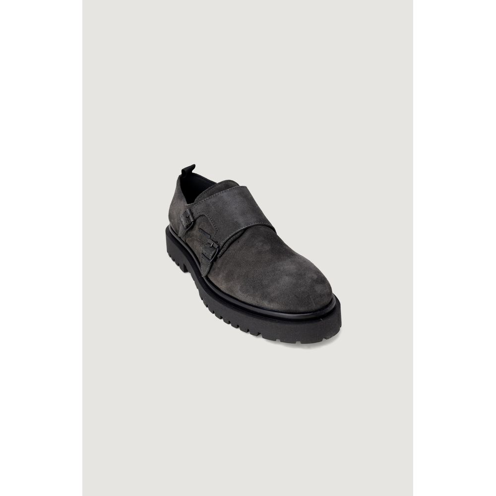 Casual de cuero negro