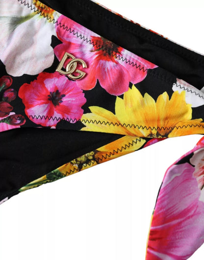 Traje de baño de bikini con estampado floral negro