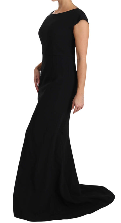Elegante vestido largo negro
