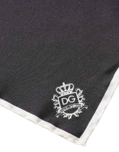 Pañuelo cuadrado con el logotipo de Black Crown