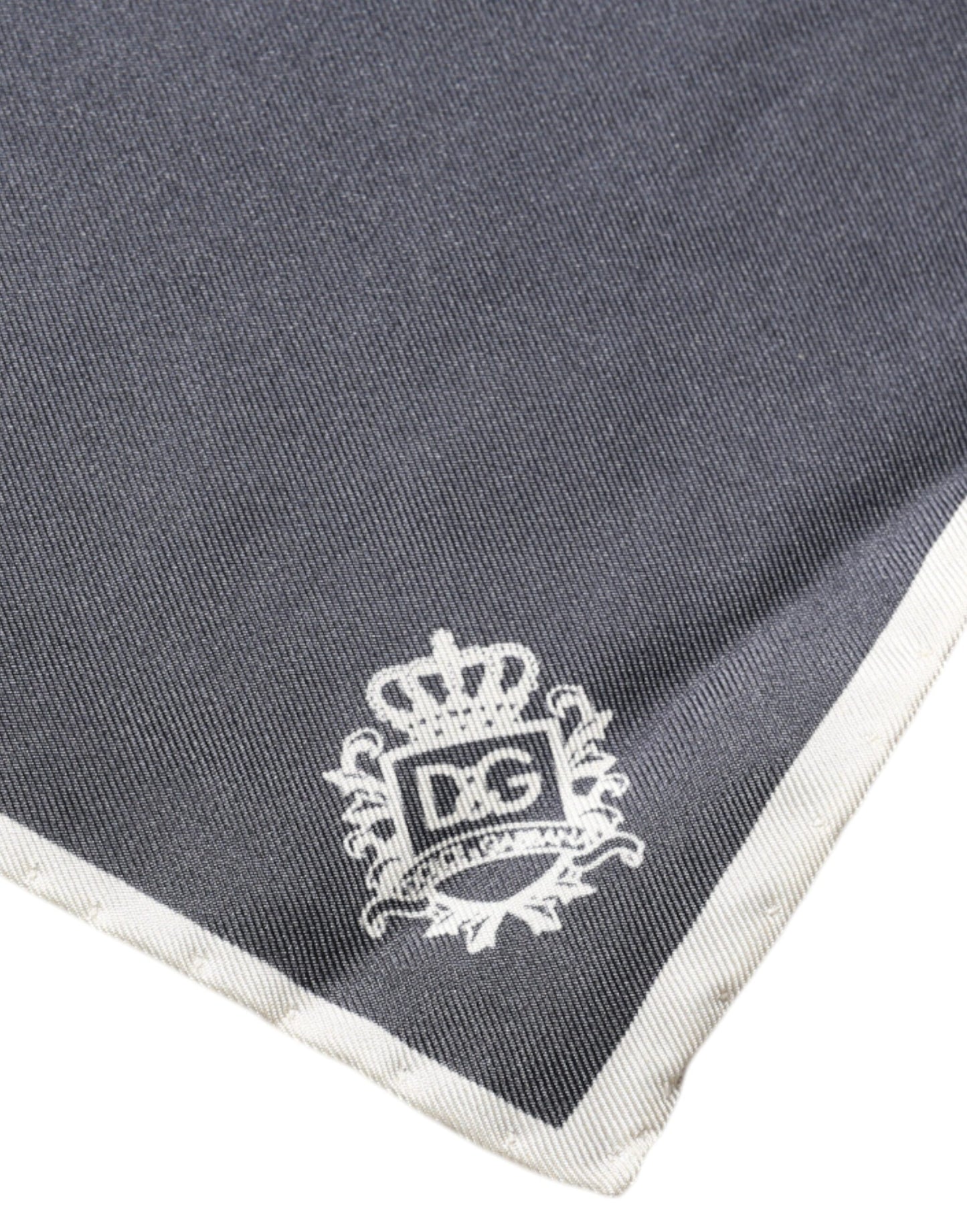 Pañuelo cuadrado con el logotipo de la corona gris
