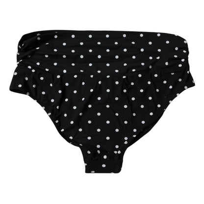 Traje de baño de lunares negros con parte inferior de bikini