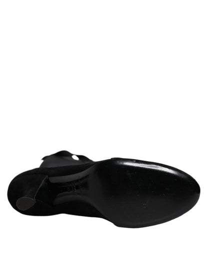Botas altas negras con cordones y tacones