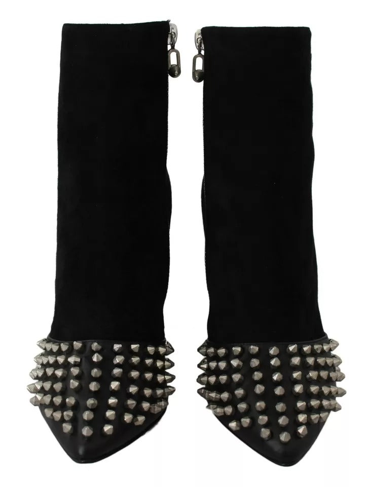 Botines de ante negro con tachuelas y tacón