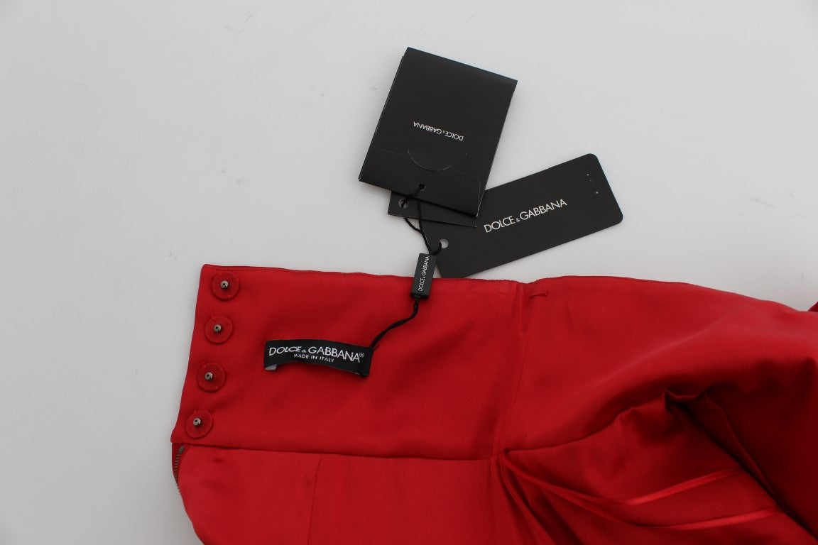Shorts de cintura alta de seda roja con cristales