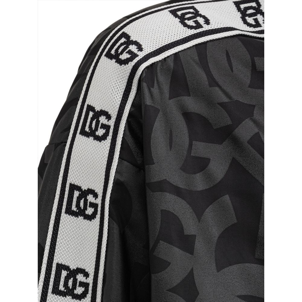 Chaqueta de poliéster negra