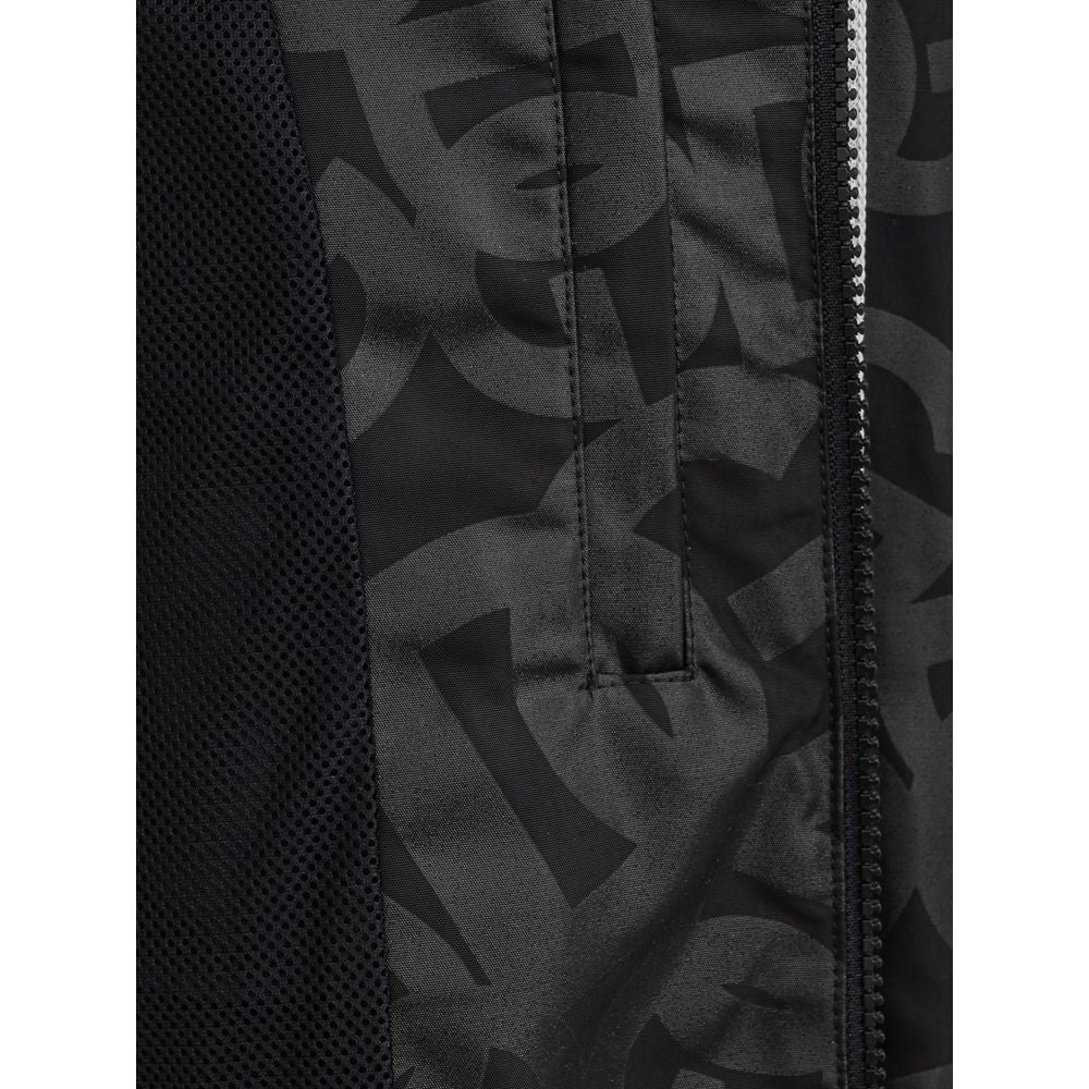 Chaqueta de poliéster negra