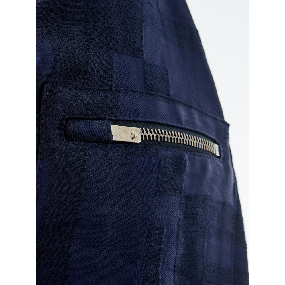 Elegante camiseta azul de lino para hombre