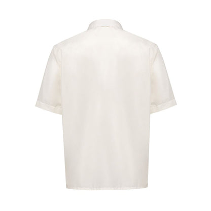 Camisa blanca de poliéster