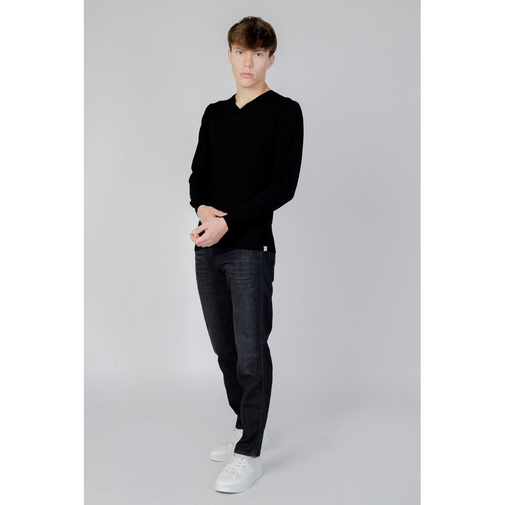 Black Wool Sportswear