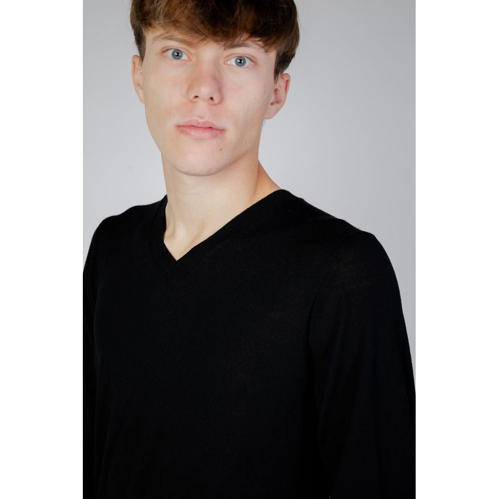 Black Wool Sportswear
