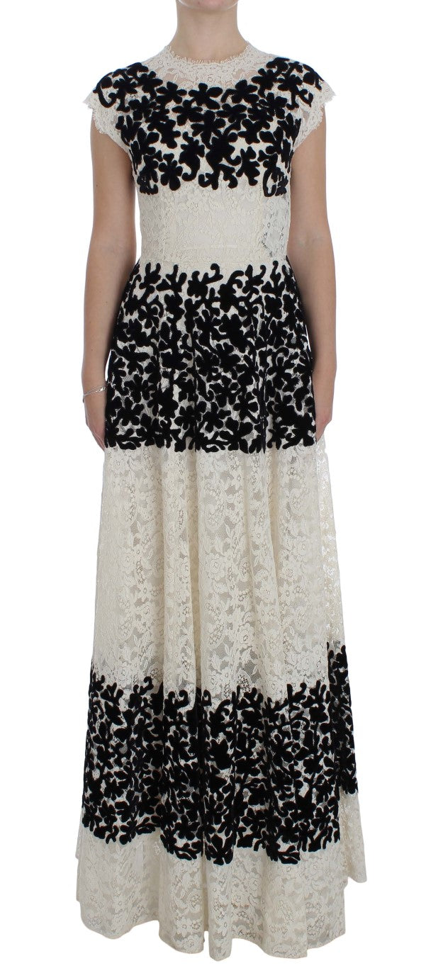 Elegante vestido largo con mangas cortas y encaje floral