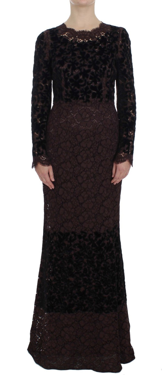 Elegante vestido largo de encaje floral morado