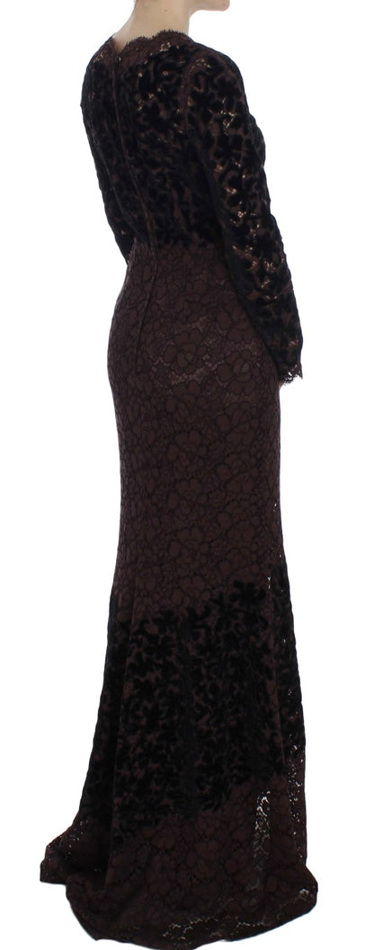 Elegante vestido largo de encaje floral morado