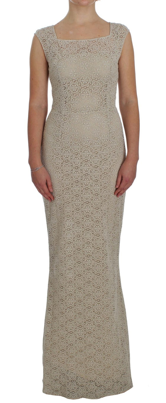 Elegante vestido largo beige con recortes florales