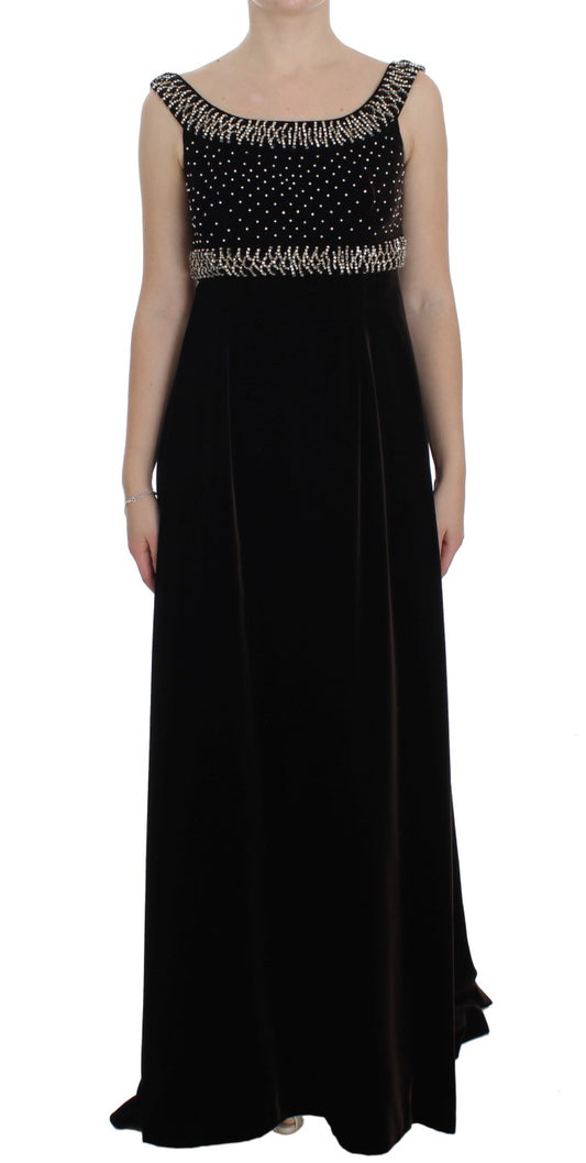 Elegante vestido de terciopelo marrón con cristales