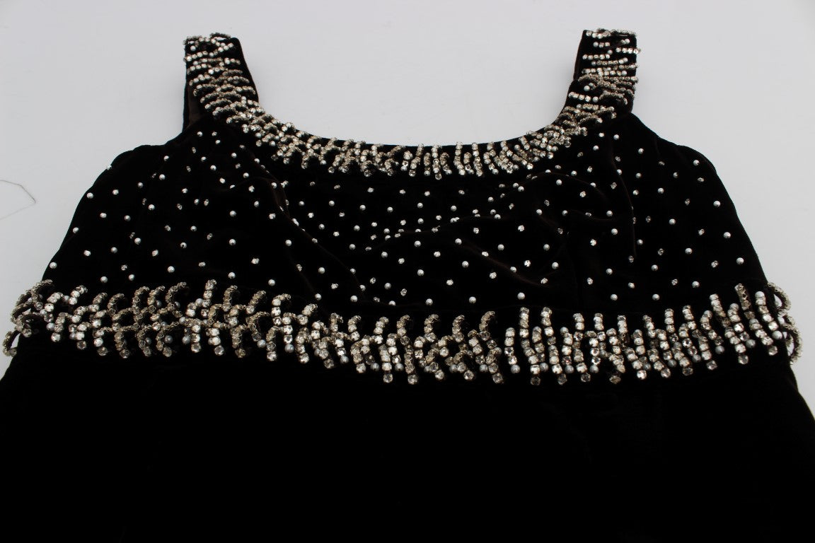 Elegante vestido de terciopelo marrón con cristales