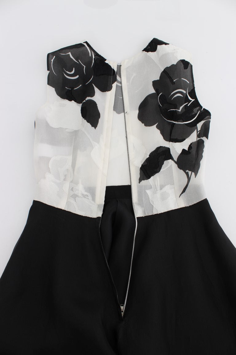 Elegante vestido largo de seda floral