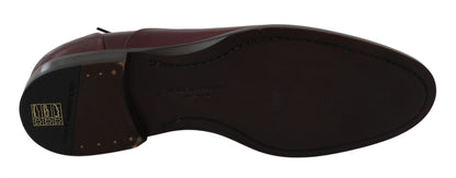 Elegantes zapatos de vestir de piel burdeos