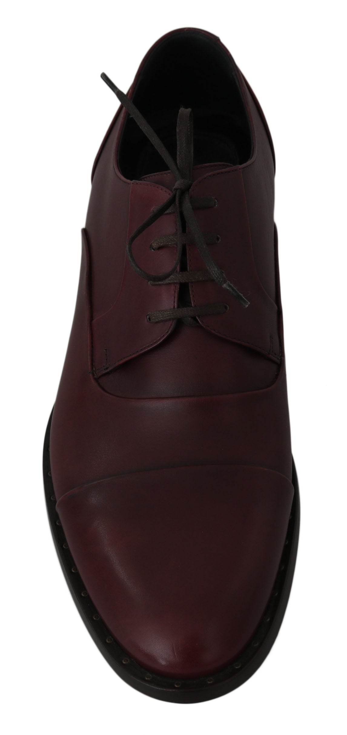 Elegantes zapatos de vestir de piel burdeos