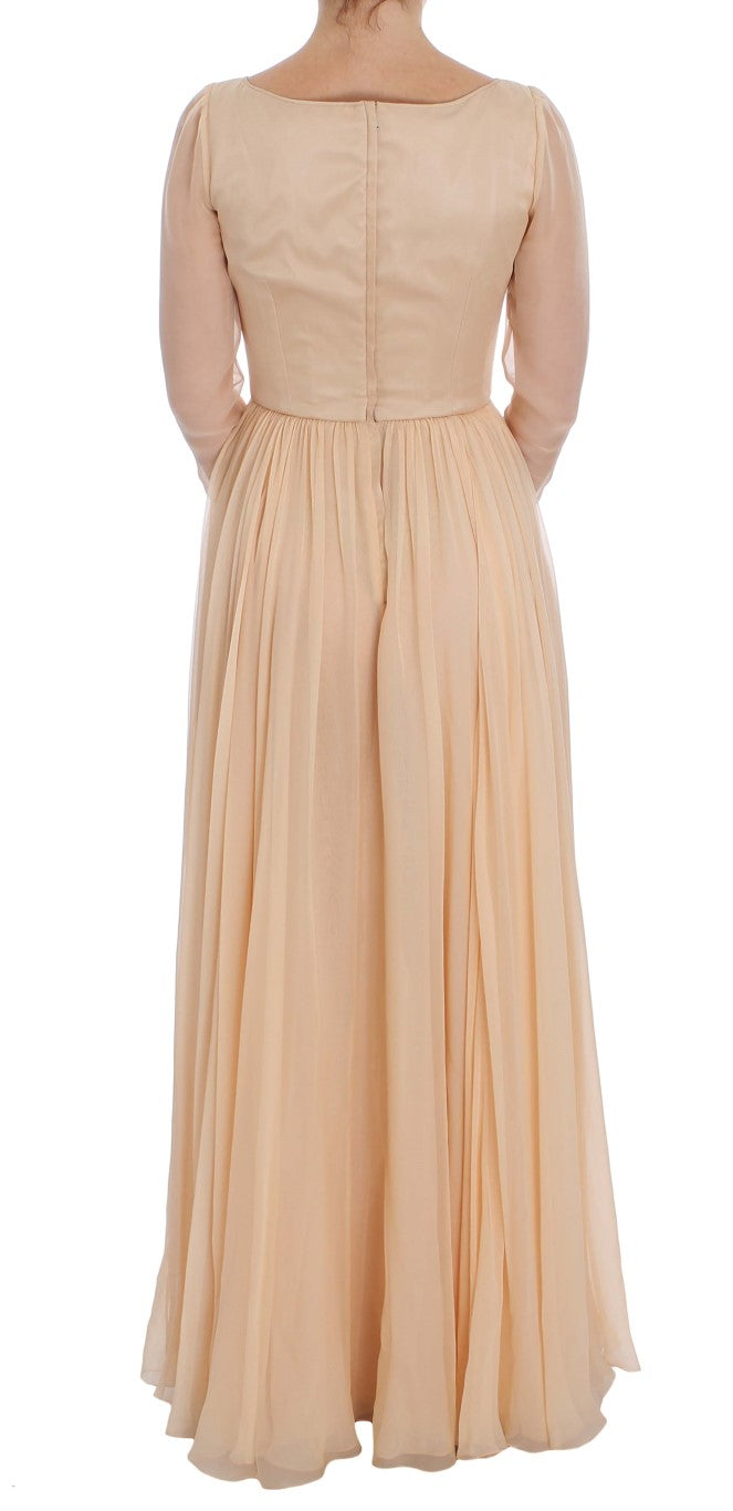 Elegante vestido largo de seda beige