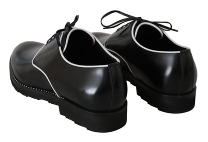 Elegantes zapatos de vestir Derby de cuero negro
