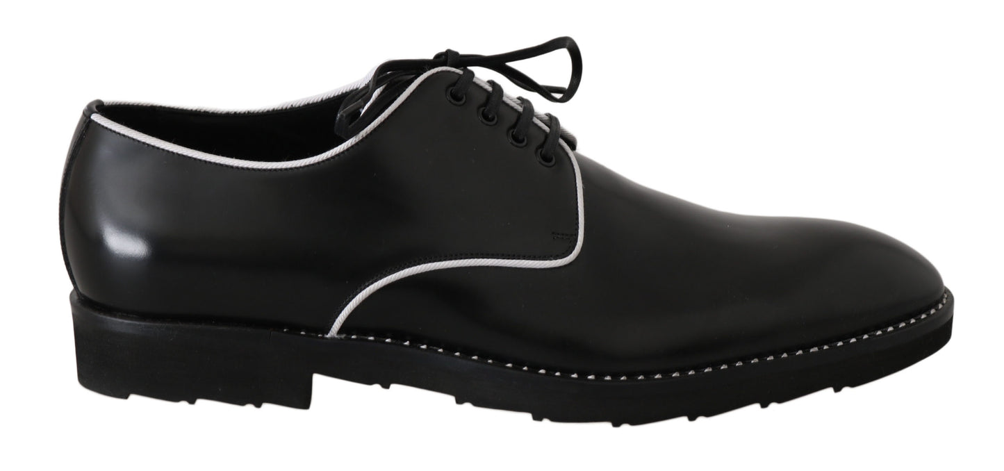 Elegantes zapatos de vestir Derby de cuero negro