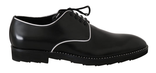 Elegantes zapatos de vestir Derby de cuero negro