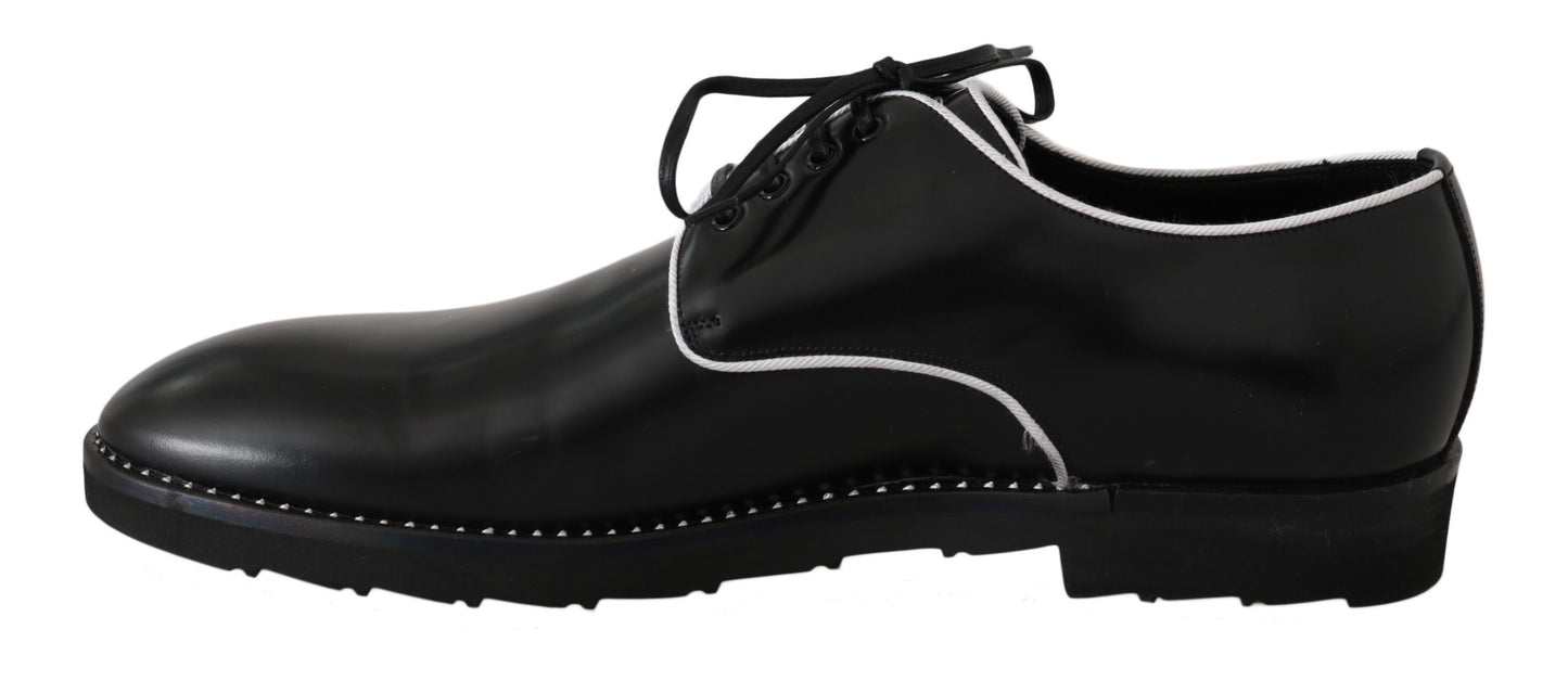 Elegantes zapatos de vestir Derby de cuero negro