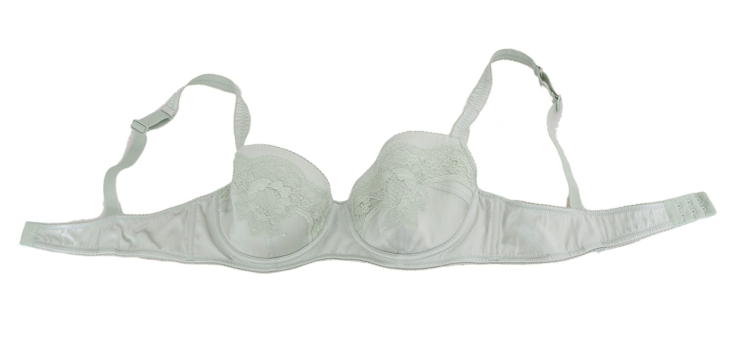 Elegante sujetador de seda con encaje floral