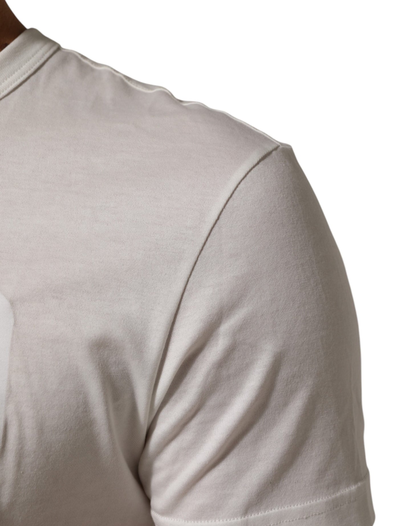 White Logo Patch Cotton Crew Neck Men T-shirt